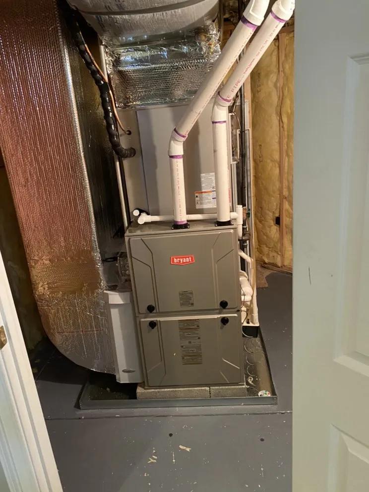 Slide of W’s HVACR Service