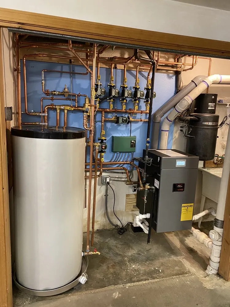 Slide of W’s HVACR Service