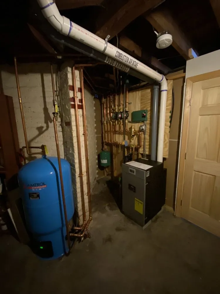 Slide of W’s HVACR Service