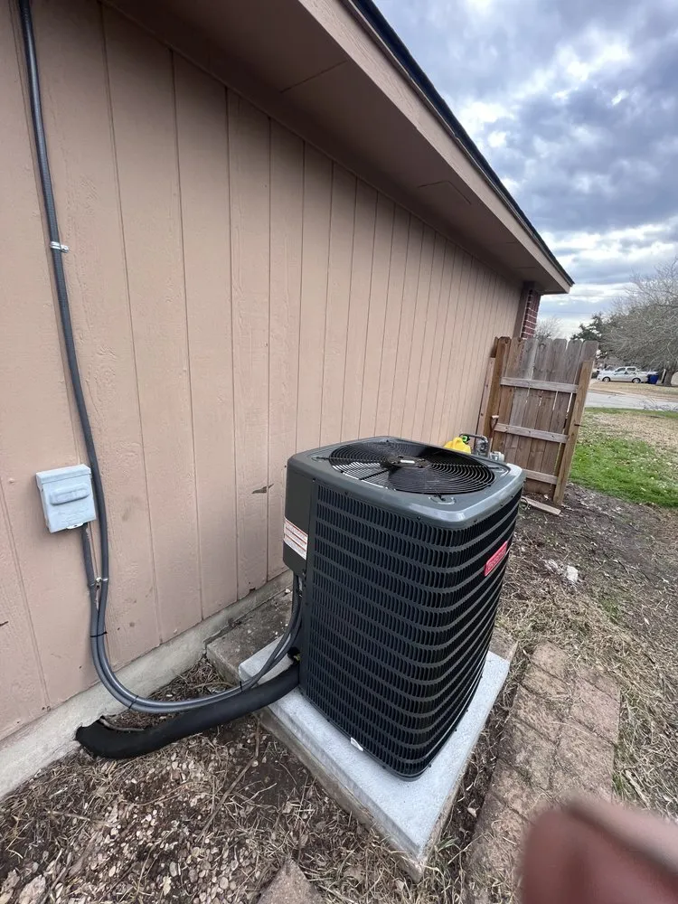 Slide of Xander comfort