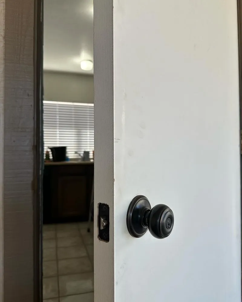 Slide of Xavi’s Handyman Services