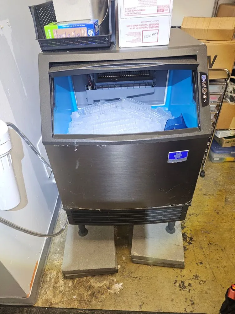 Slide of Xmoox Ultimate Service