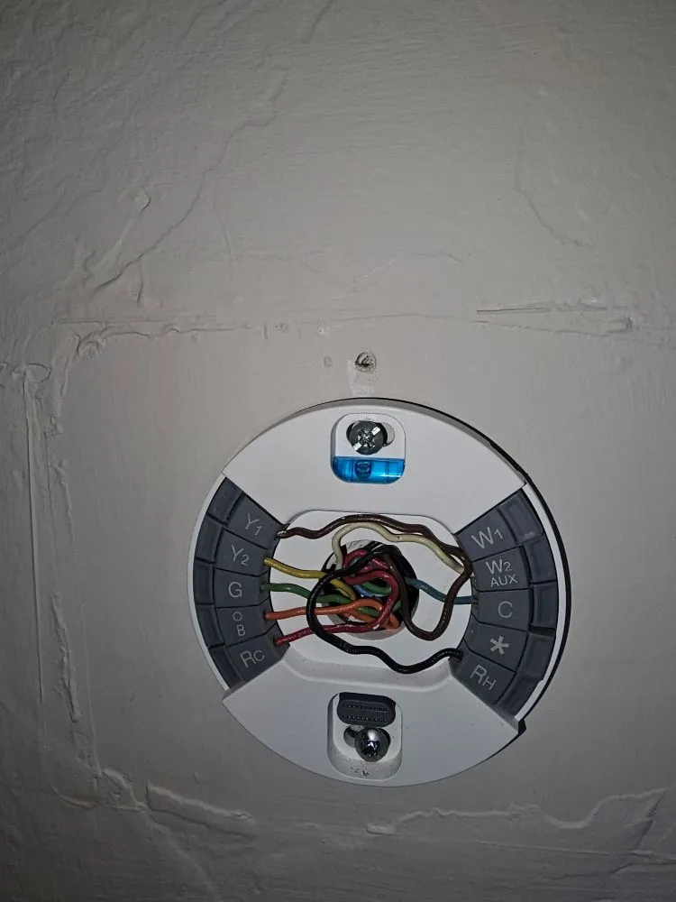 Slide of Xmoox Ultimate Service