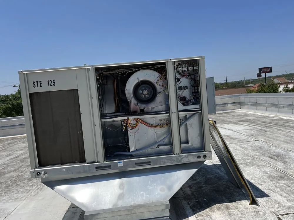 Slide of Yeti's Mechanical Airconditioning & Heat