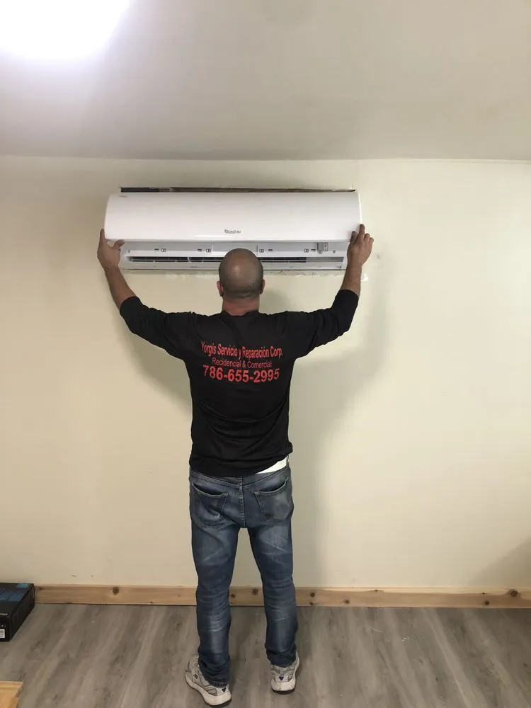 Slide of Yorgis Servicio Y Reparación