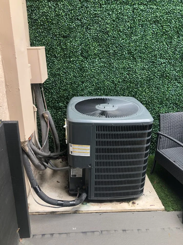 Slide of Yorgis Servicio Y Reparación