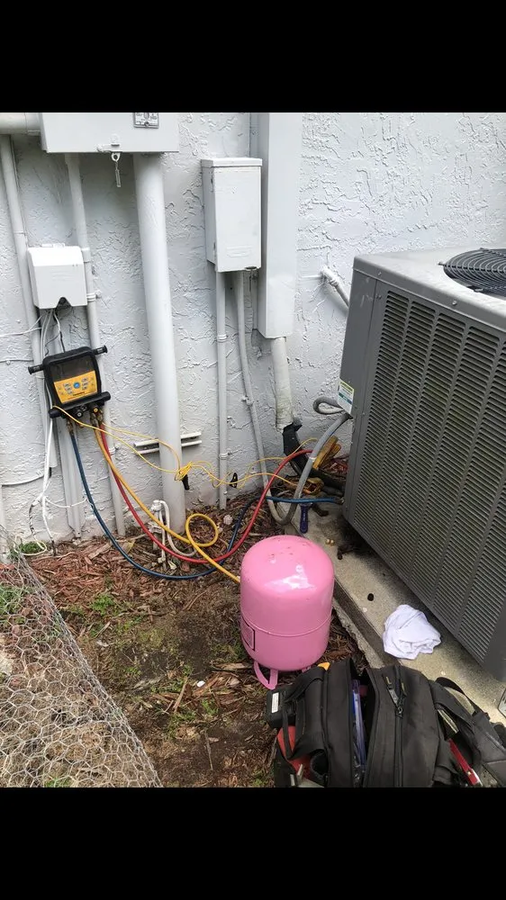 Slide of Yorgis Servicio Y Reparación