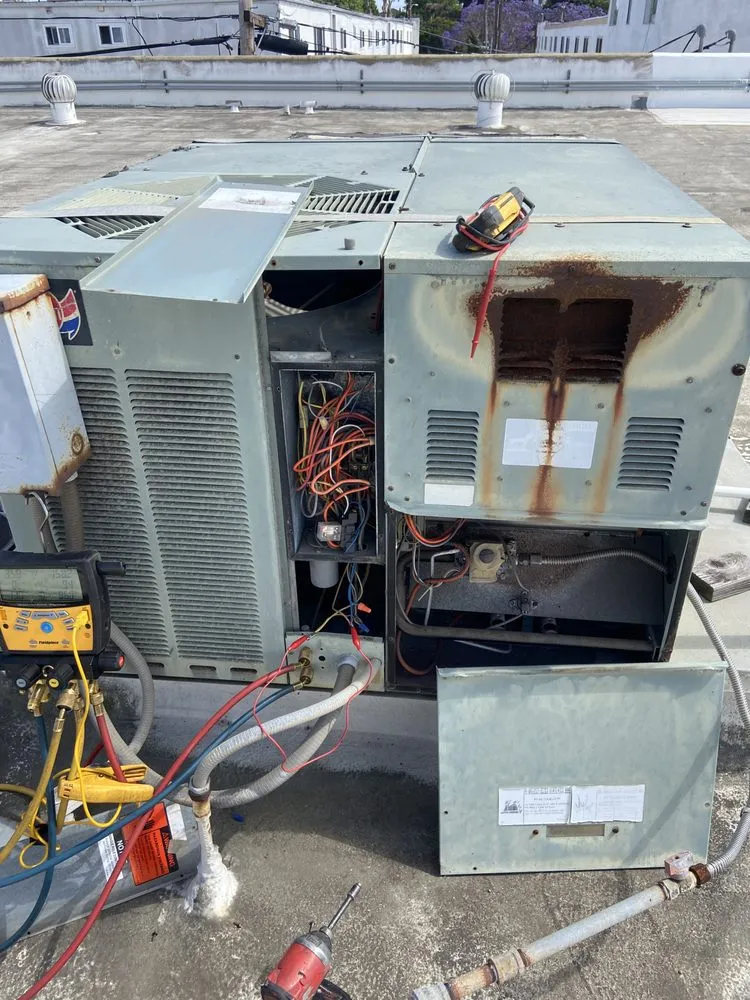 Slide of Yucelys Heating and Air and Mechanical