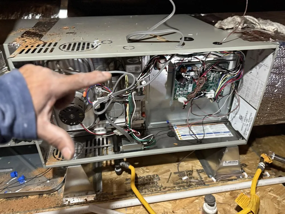 Slide of Yucelys Heating and Air and Mechanical