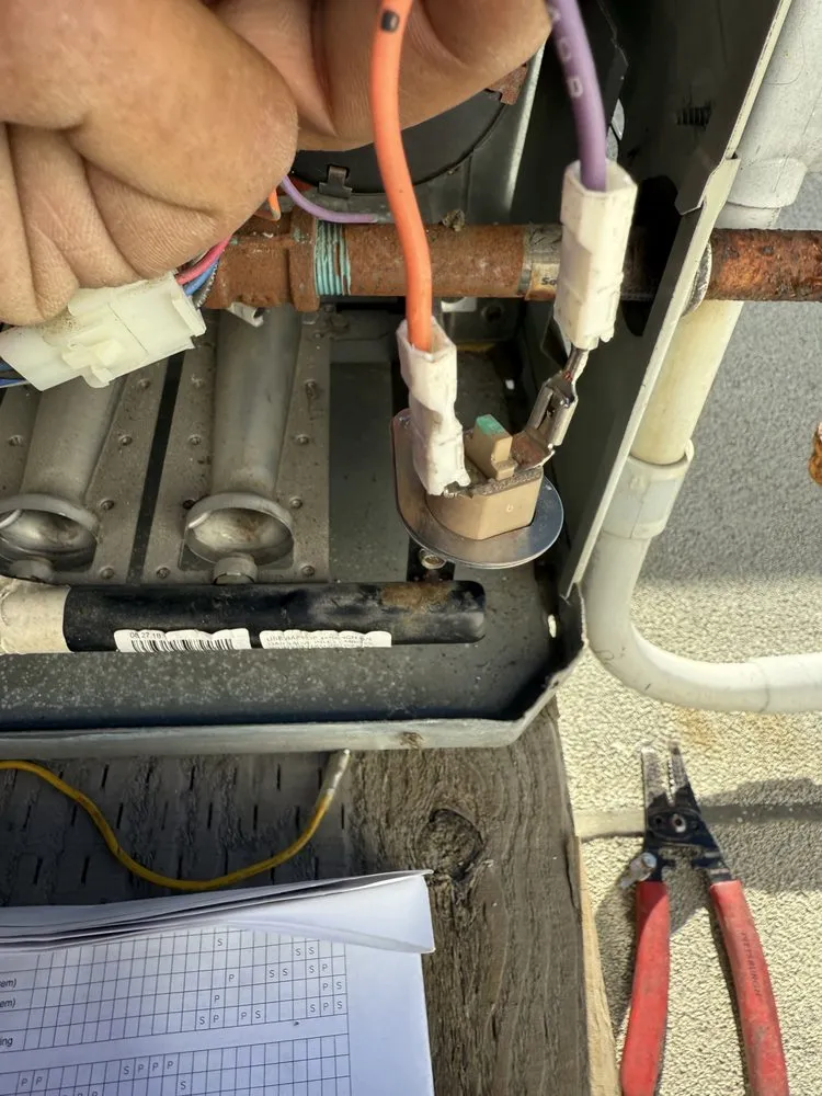 Slide of Yucelys Heating and Air and Mechanical