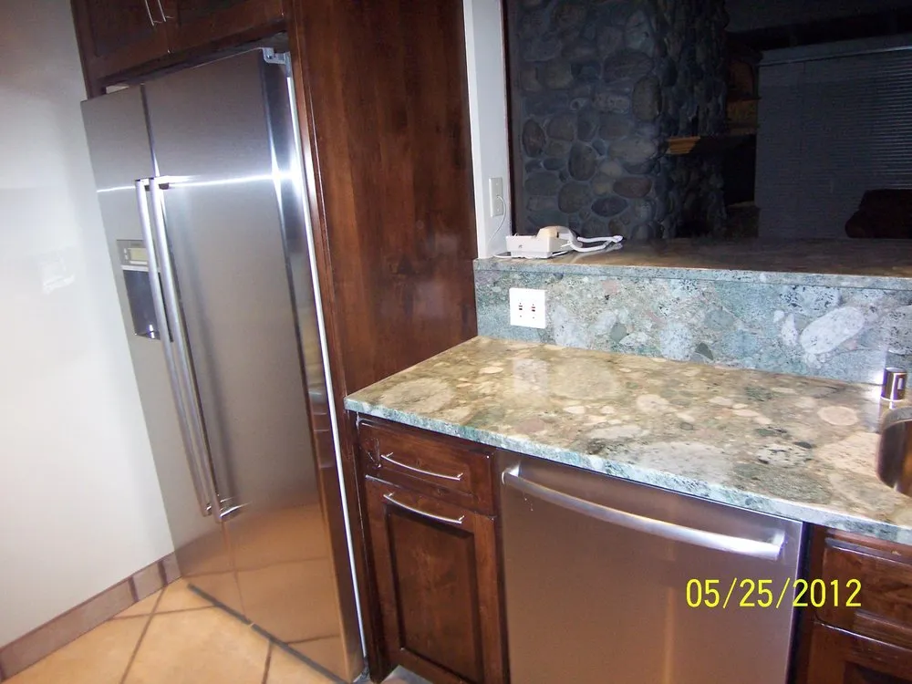 Slide of Yuri Construction