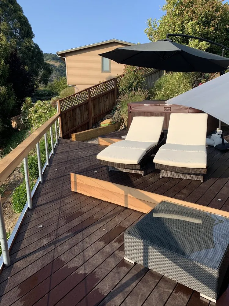 Slide of Yuri Construction