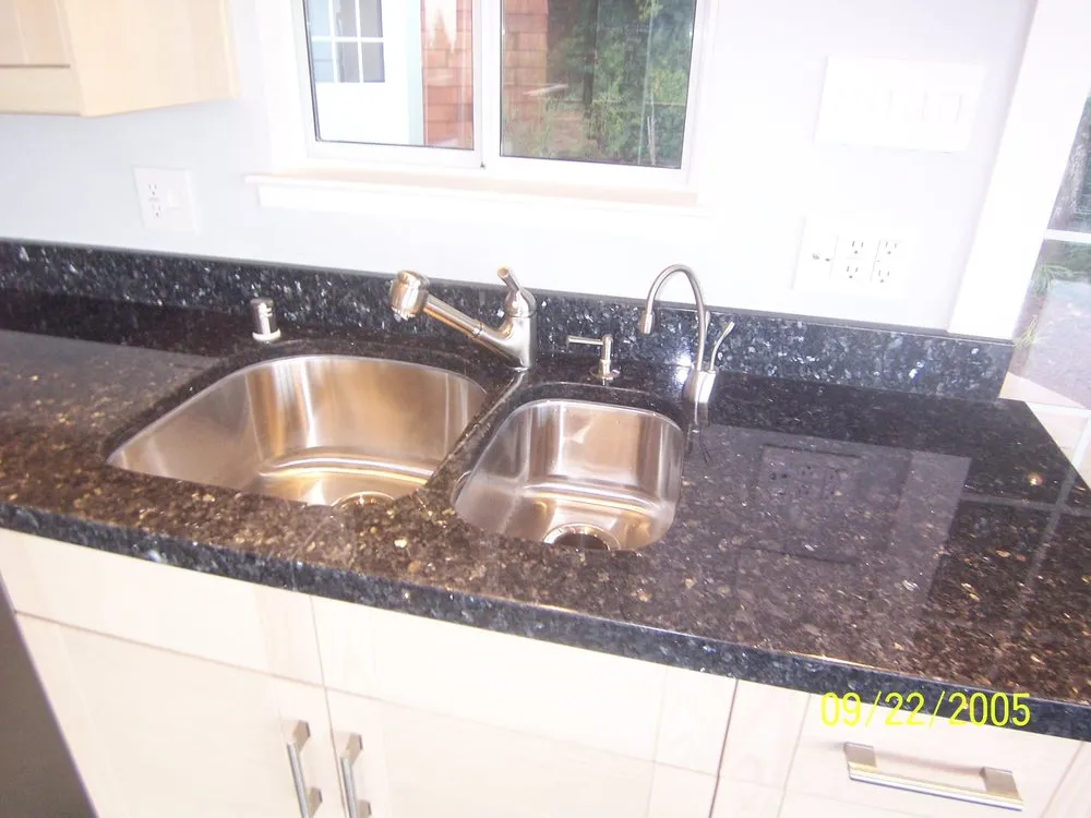 Slide of Yuri Construction