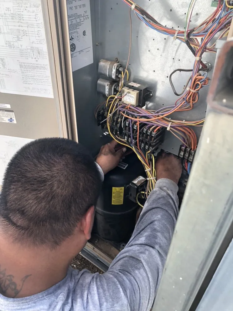 Slide of Zamora Refrigeration