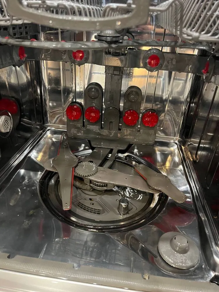 Slide of Zero-Cold Appliance Repair